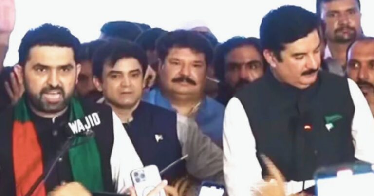 سہیل آفریدی کا بیان: عمران خان سے ملاقات میں رکاوٹ ڈالنے والے سمجھیں میں وزیراعلیٰ ہوں۔