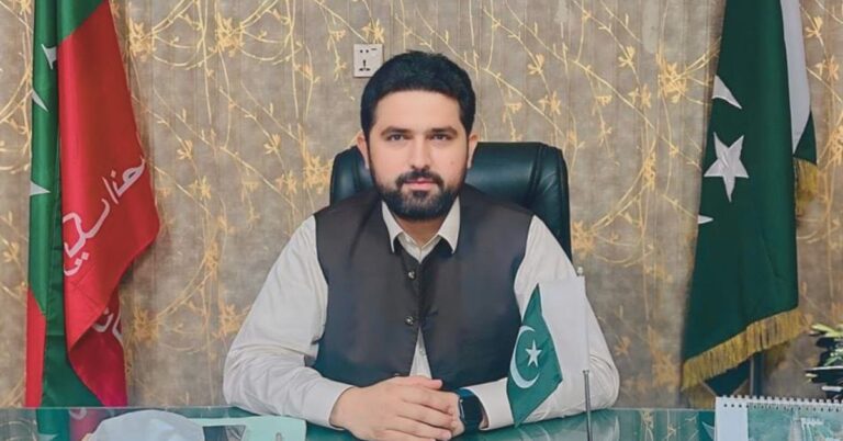 وزیراعلیٰ سہیل خان آفریدی کا کہنا ہے کہ عمران خان کی رہائی ان کی پہلی ترجیح ہوگی۔