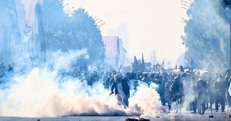 26 نومبر کو بشریٰ بی بی نے جان کے خطرے کے باوجود میدان نہیں چھوڑا، مریم ریاض وٹو