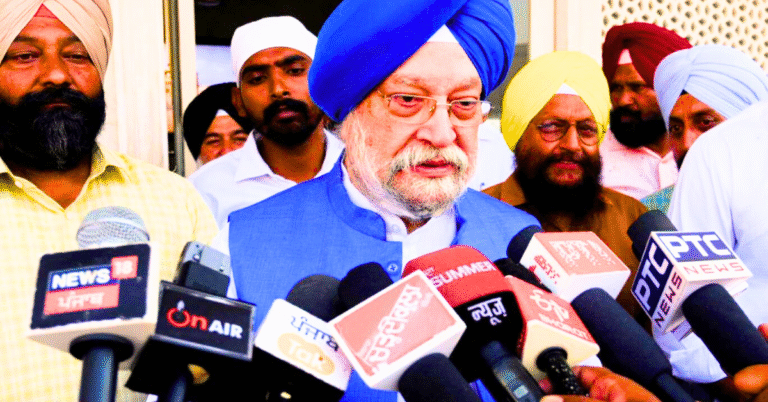 ٹرمپ کے ٹیرف خطرات کے سائے میں انڈیا کا امریکہ سے تاریخی ایل پی جی معاہدہ