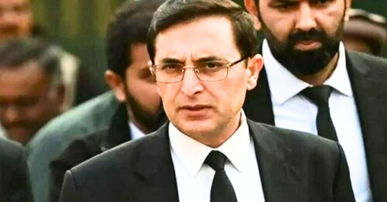 پی ٹی آئی نے کبھی کسی صوبے پر چڑھائی کی اور نہ کرے گی، بیرسٹر گوہر