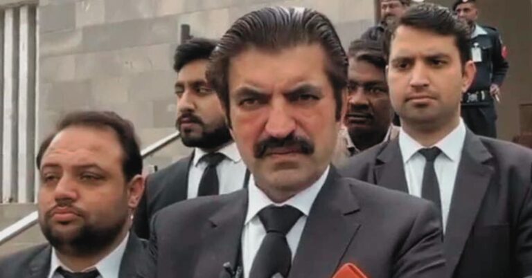 شیر افضل مروت